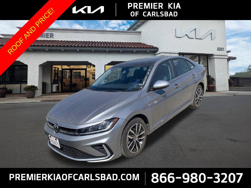 Used 2025 Volkswagen Jetta SE FWD image 1