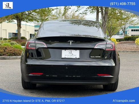 Used 2022 Tesla Model 3 Long Range AWD/4WD image 7