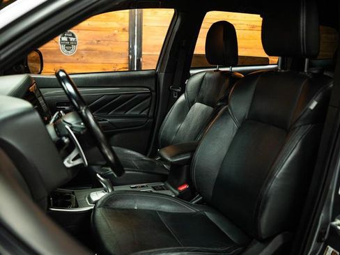 Used 2022 Mitsubishi Outlander SEL image 10