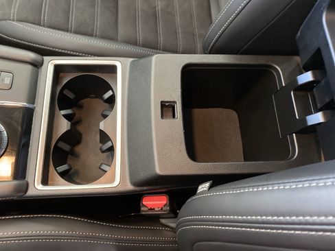 Used 2023 Mitsubishi Outlander SE image 13