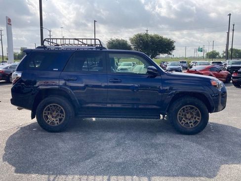 Certified 2024 Toyota 4Runner SR5 Premium AWD/4WD image 4