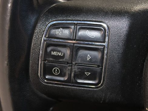 Used 2018 Jeep Wrangler Unlimited Sport S image 19