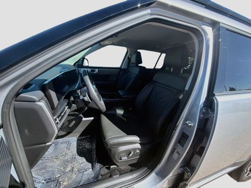 Used 2025 Hyundai Santa Fe SEL AWD/4WD image 13