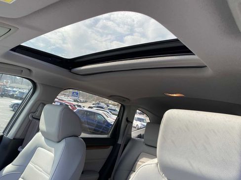 Used 2021 Honda CR-V Touring image 23