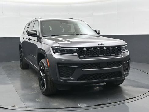 New 2026 Jeep Grand Cherokee L 4WD image 10
