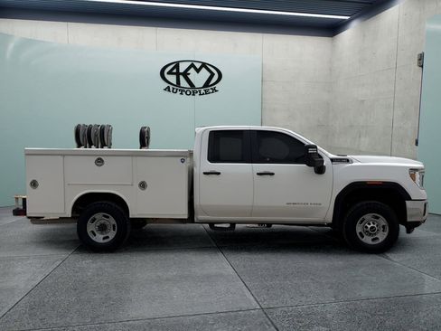 Used 2023 GMC Sierra 2500 Pro w/ Convenience Package AWD/4WD image 2