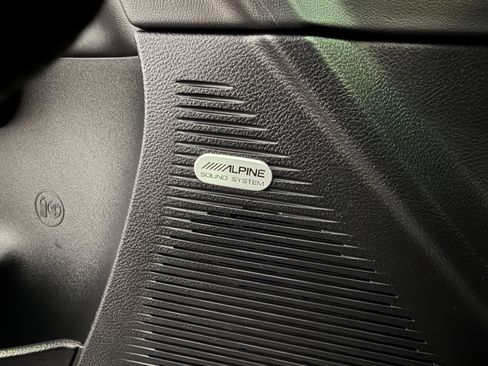 Used 2023 Dodge Challenger R/T w/ Plus Package image 29