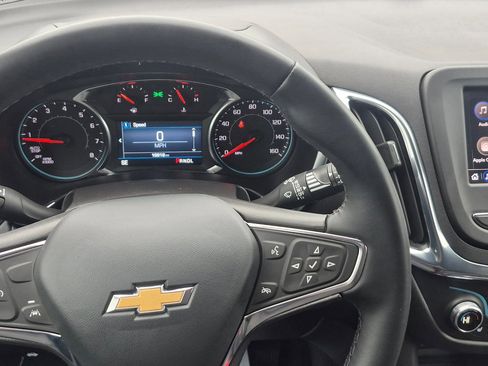 Used 2024 Chevrolet Equinox LT w/ LPO, Floor Liner Package image 8