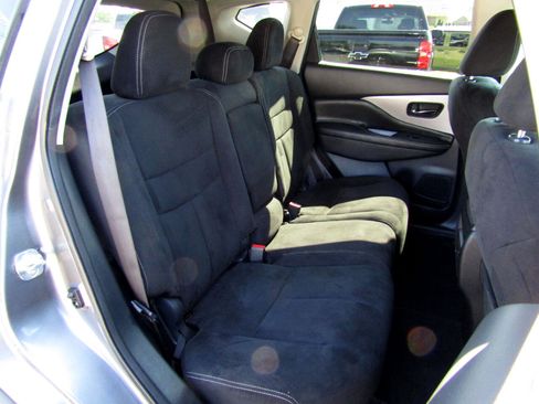 Used 2020 Nissan Murano SV image 25