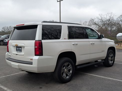 Used 2020 Chevrolet Tahoe LT w/ Luxury Package image 9