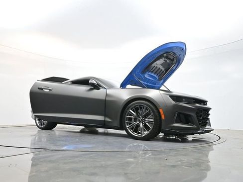 Used 2023 Chevrolet Camaro ZL1 RWD image 44