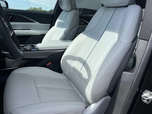 Certified 2024 Cadillac Lyriq Sport RWD image 35