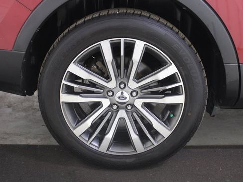 Used 2017 Ford Explorer Platinum image 32