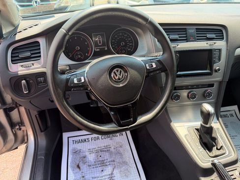Used 2015 Volkswagen Golf S FWD image 21