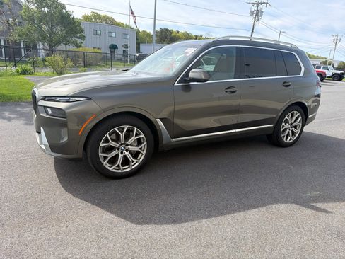 Used 2026 BMW X7 xDrive40i w/ Executive Package AWD/4WD image 4