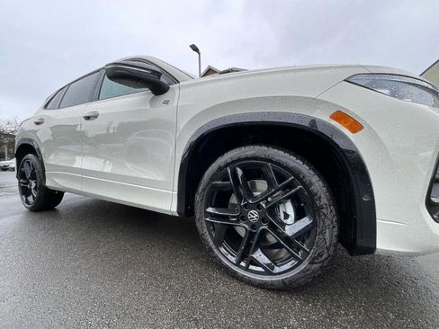 New 2026 Volkswagen Tiguan SE R-Line image 10