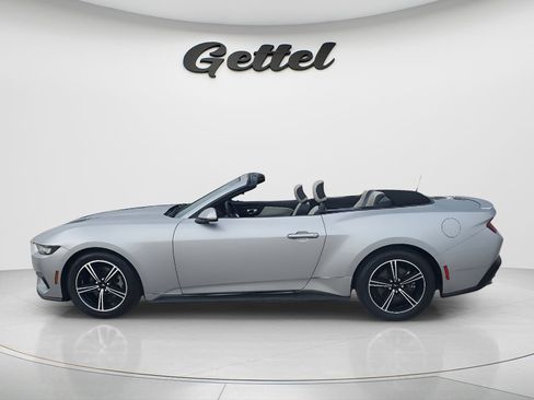 Used 2024 Ford Mustang Premium RWD image 8
