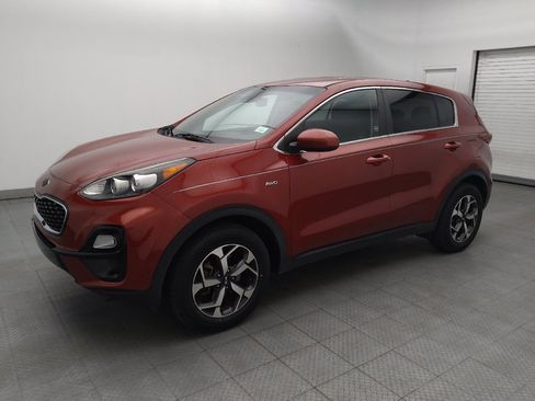 Used 2020 Kia Sportage LX AWD/4WD image 2