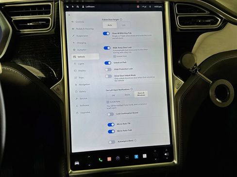 Used 2017 Tesla Model X 100D AWD/4WD image 17