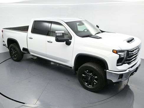 Used 2024 Chevrolet Silverado 2500 LTZ AWD/4WD image 35