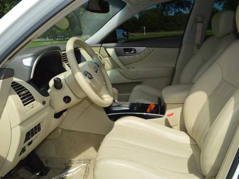 Used 2015 INFINITI QX70 2WD w/ Premium Package image 12