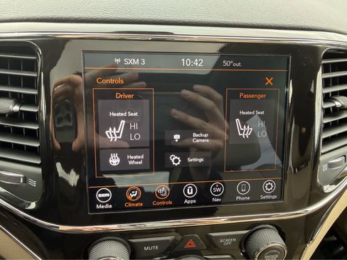 Used 2021 Jeep Grand Cherokee Limited AWD/4WD image 19