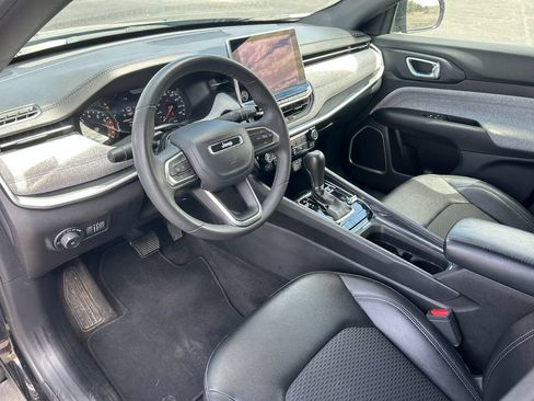 Used 2024 Jeep Compass Latitude AWD/4WD image 24