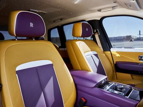 Used 2025 Rolls-Royce Cullinan AWD/4WD image 48