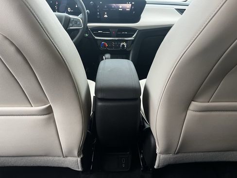 Used 2024 Buick Encore GX Sport Touring w/ Advanced Technology Package image 28