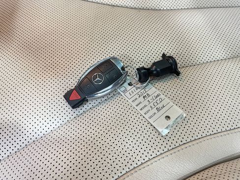 Used 2015 Mercedes-Benz S 550 4MATIC Sedan image 38