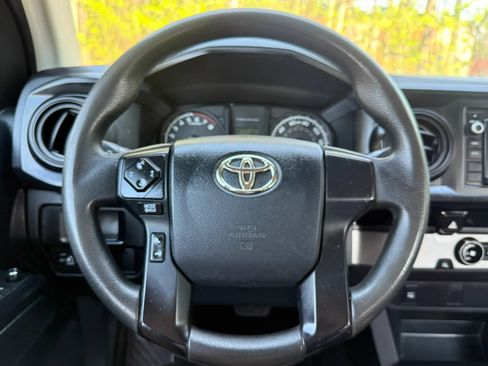Used 2017 Toyota Tacoma SR RWD image 24