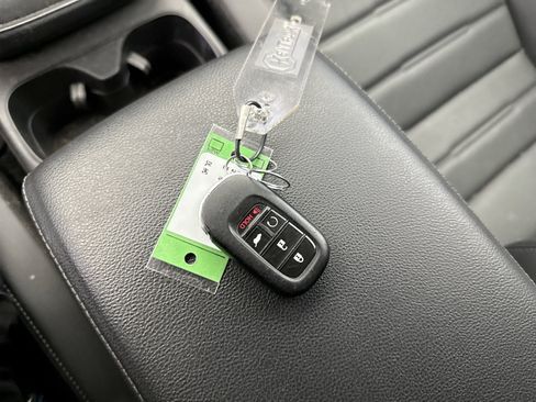 Used 2025 Honda CR-V EX-L image 10
