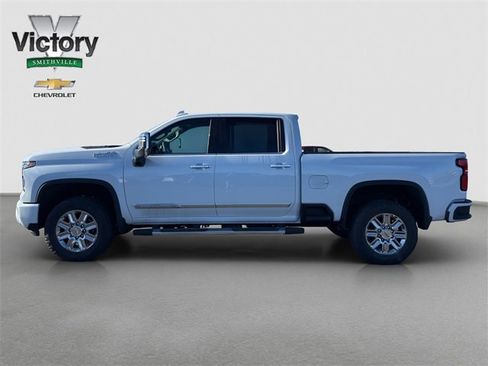 New 2026 Chevrolet Silverado 3500 High Country image 3