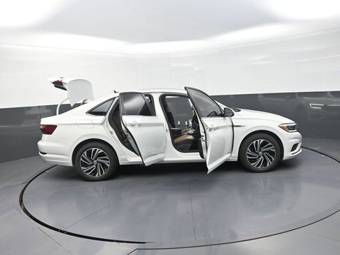 Used 2021 Volkswagen Jetta SEL Premium FWD image 38