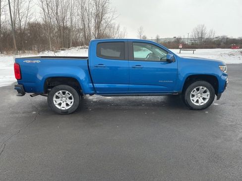 Used 2022 Chevrolet Colorado LT w/ Safety Package image 5