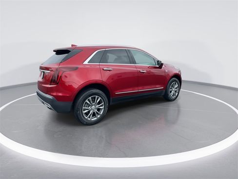 Used 2021 Cadillac XT5 Premium Luxury image 8