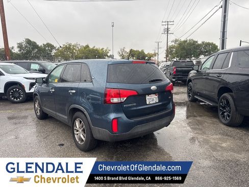 Used 2014 Kia Sorento LX image 5