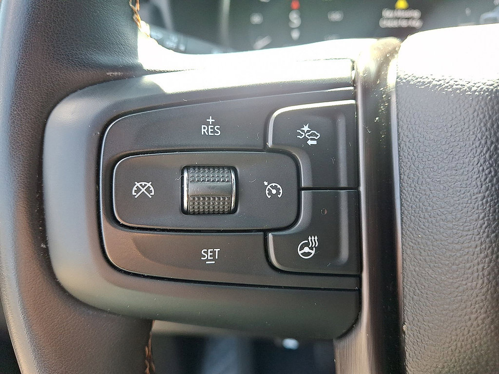 Used 2023 GMC Yukon XL AT4 AWD/4WD image 23