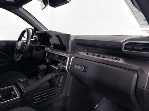 Certified 2025 Toyota Tacoma SR5 image 37