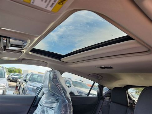 New 2025 Subaru Crosstrek 2.5i Limited image 18