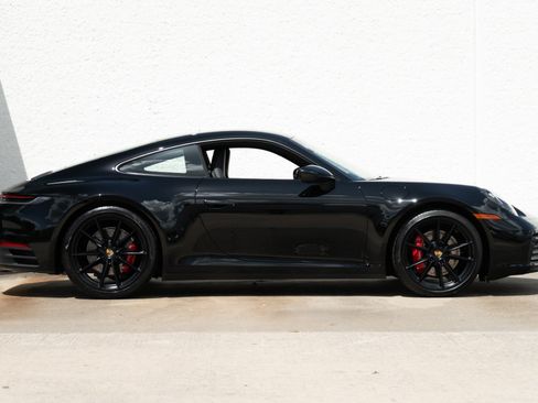 Used 2023 Porsche 911 Carrera S RWD image 8