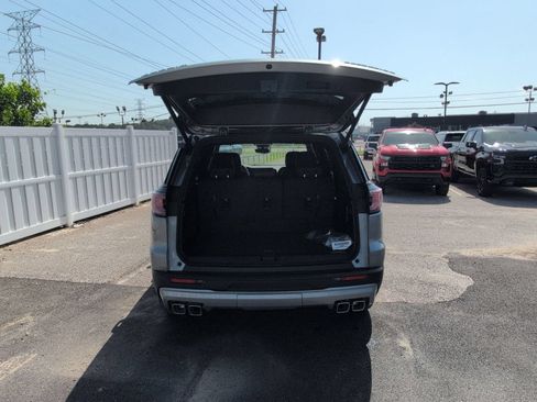 New 2026 GMC Acadia Elevation w/ Elevation Premium Package FWD image 4