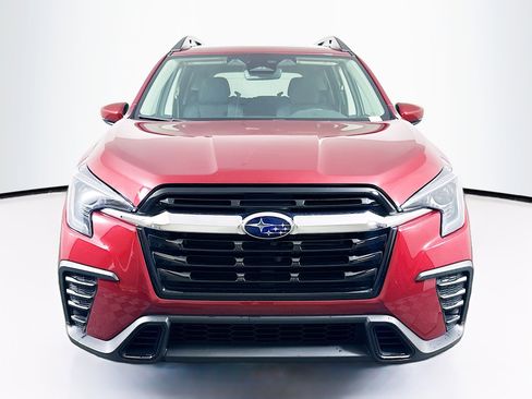 Used 2025 Subaru Ascent Premium image 2