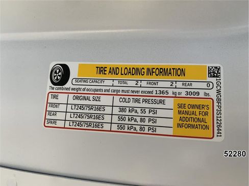 Used 2025 Chevrolet Express 2500 Extended w/ Communications Package image 19