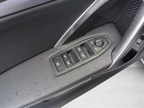 Used 2025 BMW X1 xDrive28i AWD/4WD image 12