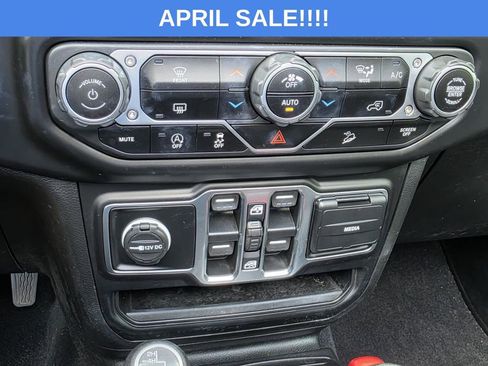 Used 2020 Jeep Wrangler Unlimited Sport S w/ Sun And Sound Package image 25