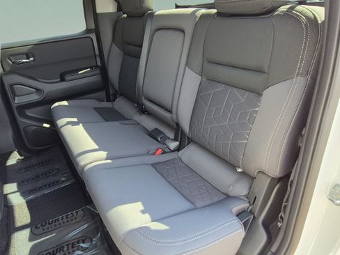 New 2026 Nissan Frontier SV w/ SV Convenience Package RWD image 17
