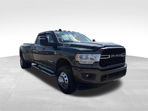 Used 2024 RAM 3500 Big Horn w/ Sport Appearance Package AWD/4WD image 3
