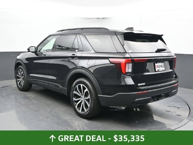 Used 2025 Ford Explorer ST-Line AWD/4WD image 12