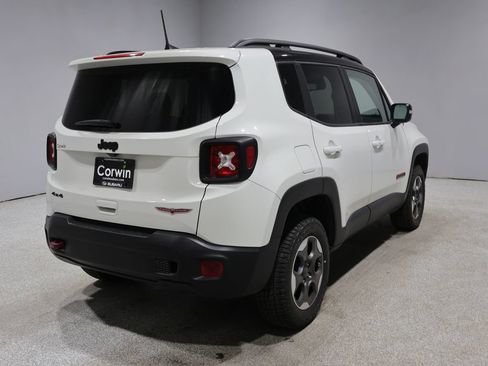 Used 2023 Jeep Renegade Trailhawk w/ Trailhawk Elite Group AWD/4WD image 2